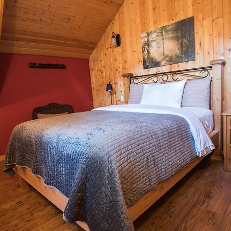 Cabins West Ucluelet Exterior photo