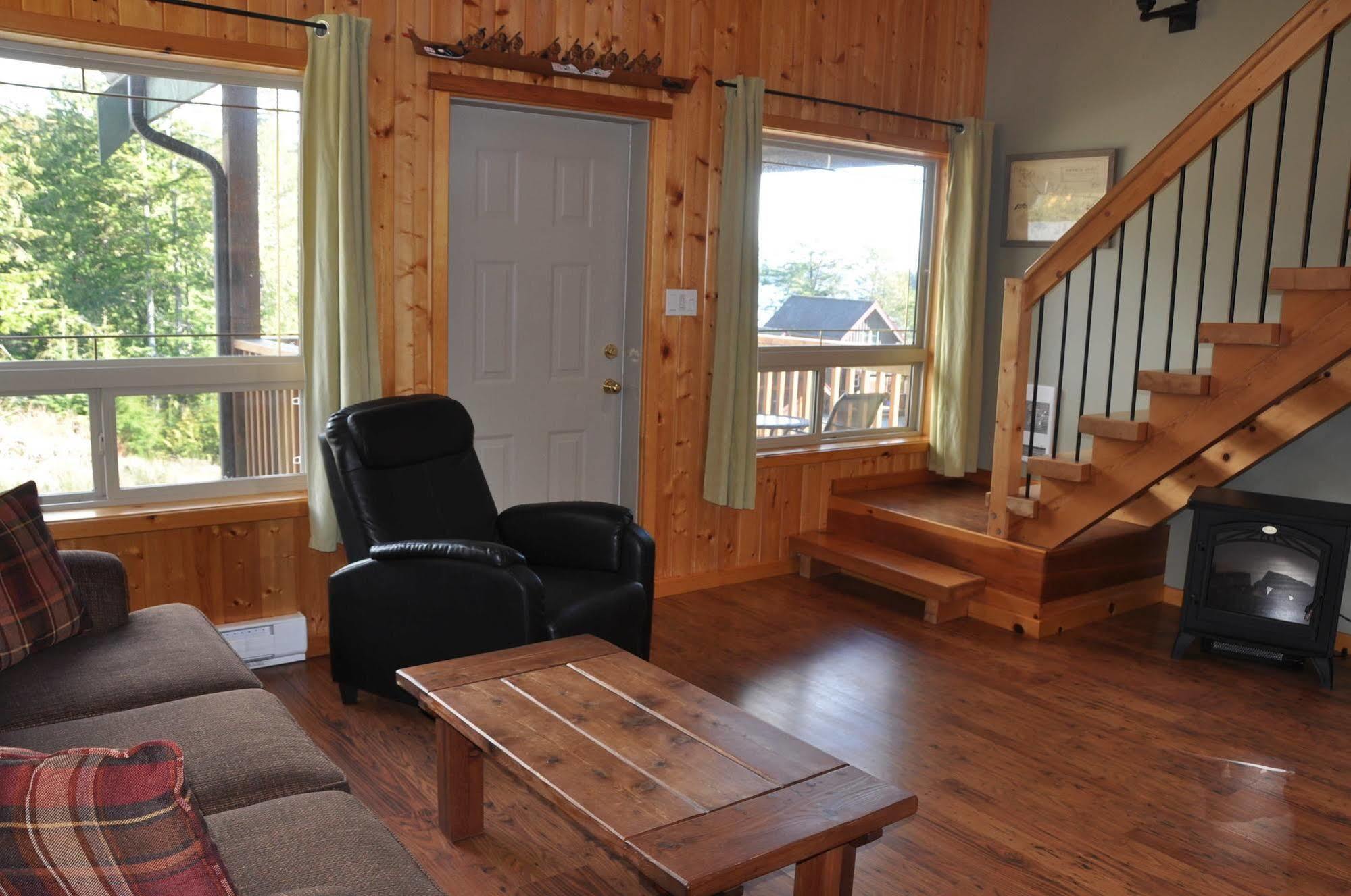Cabins West Ucluelet Exterior photo