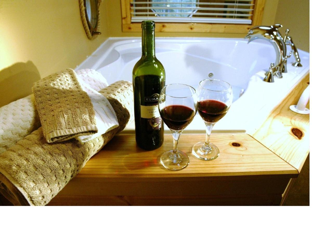 Cabins West Ucluelet Room photo